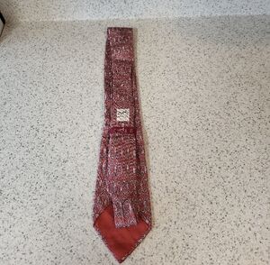 Hermes Red Patterned Tie